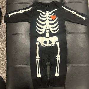 Old Navy Skeleton Onesie Unisex Size 6-12 months